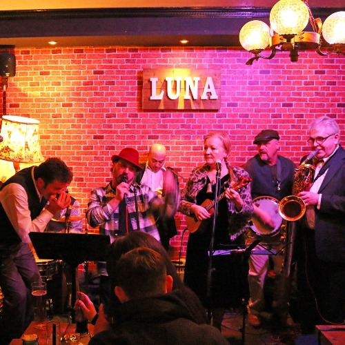 The Long String Hawkers